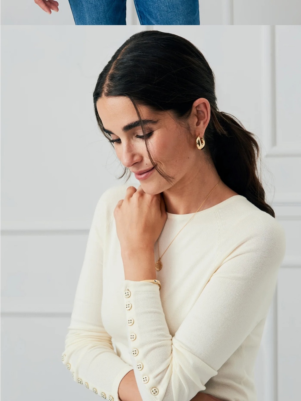 J. McLaughlin Cream V-Neck Knit Top